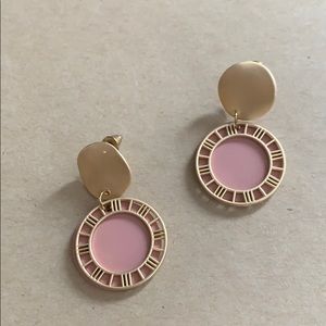 Anthropologie style pick & gold brushed earrings